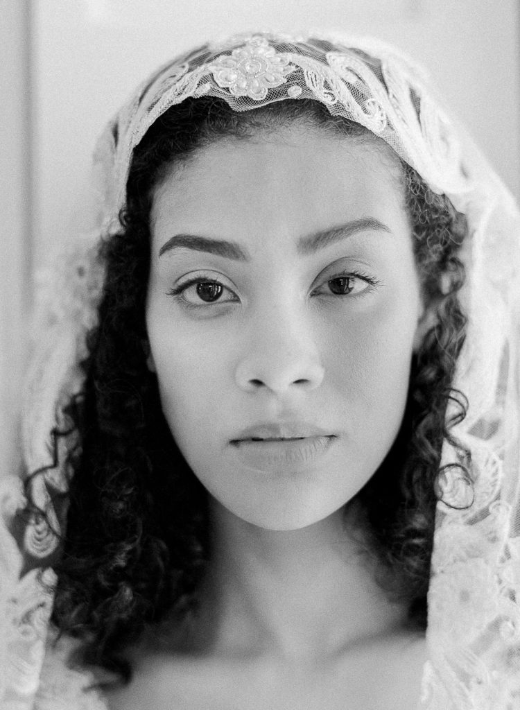 A refined boudoir session in Provence at Chateau de Tourreau