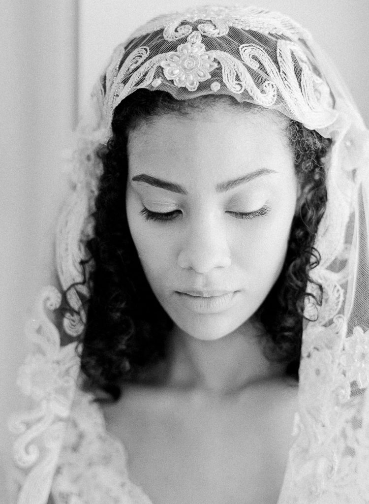 A refined boudoir session in Provence at Chateau de Tourreau