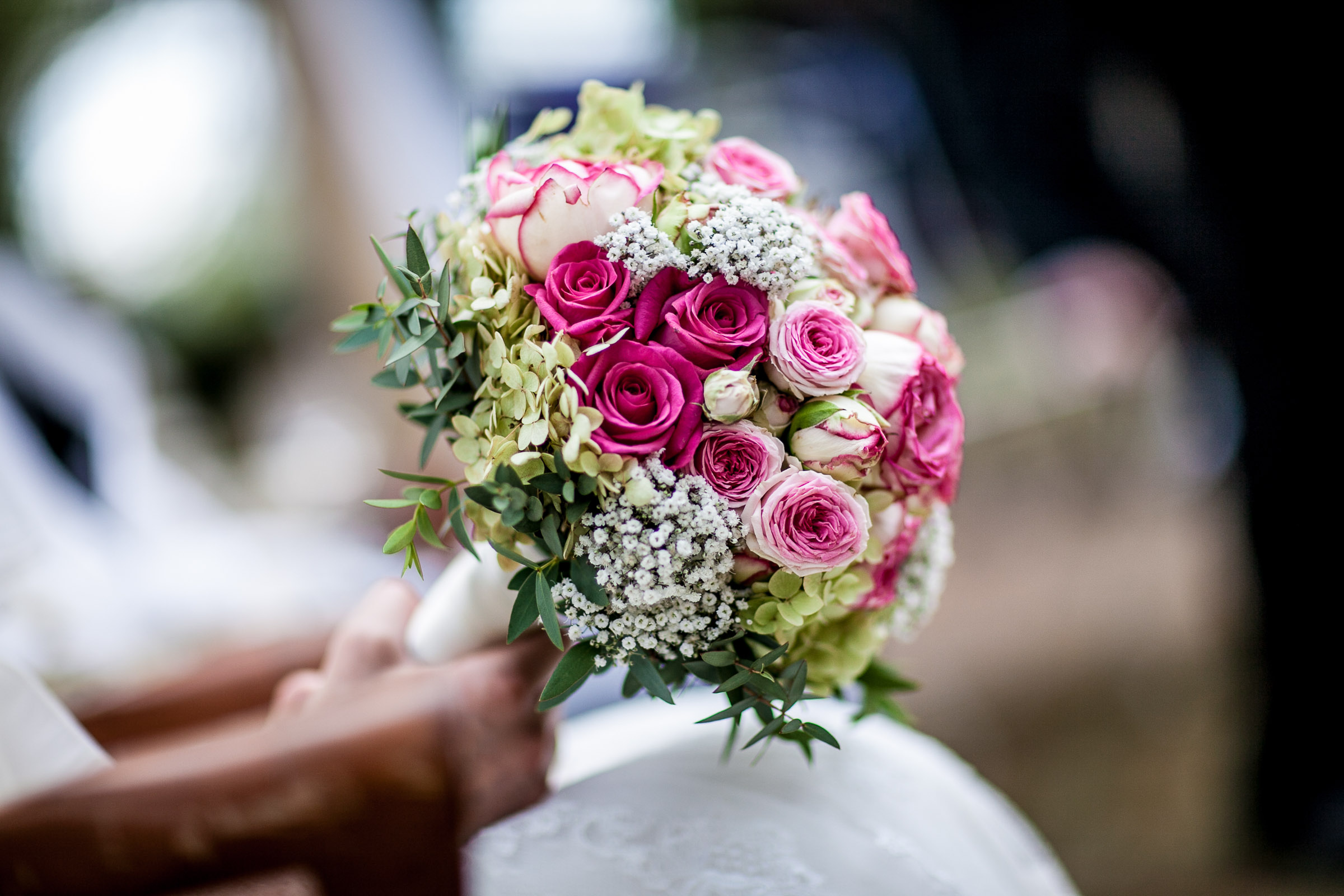 Romantic chateau wedding at Chateau de Pouget, South of France
